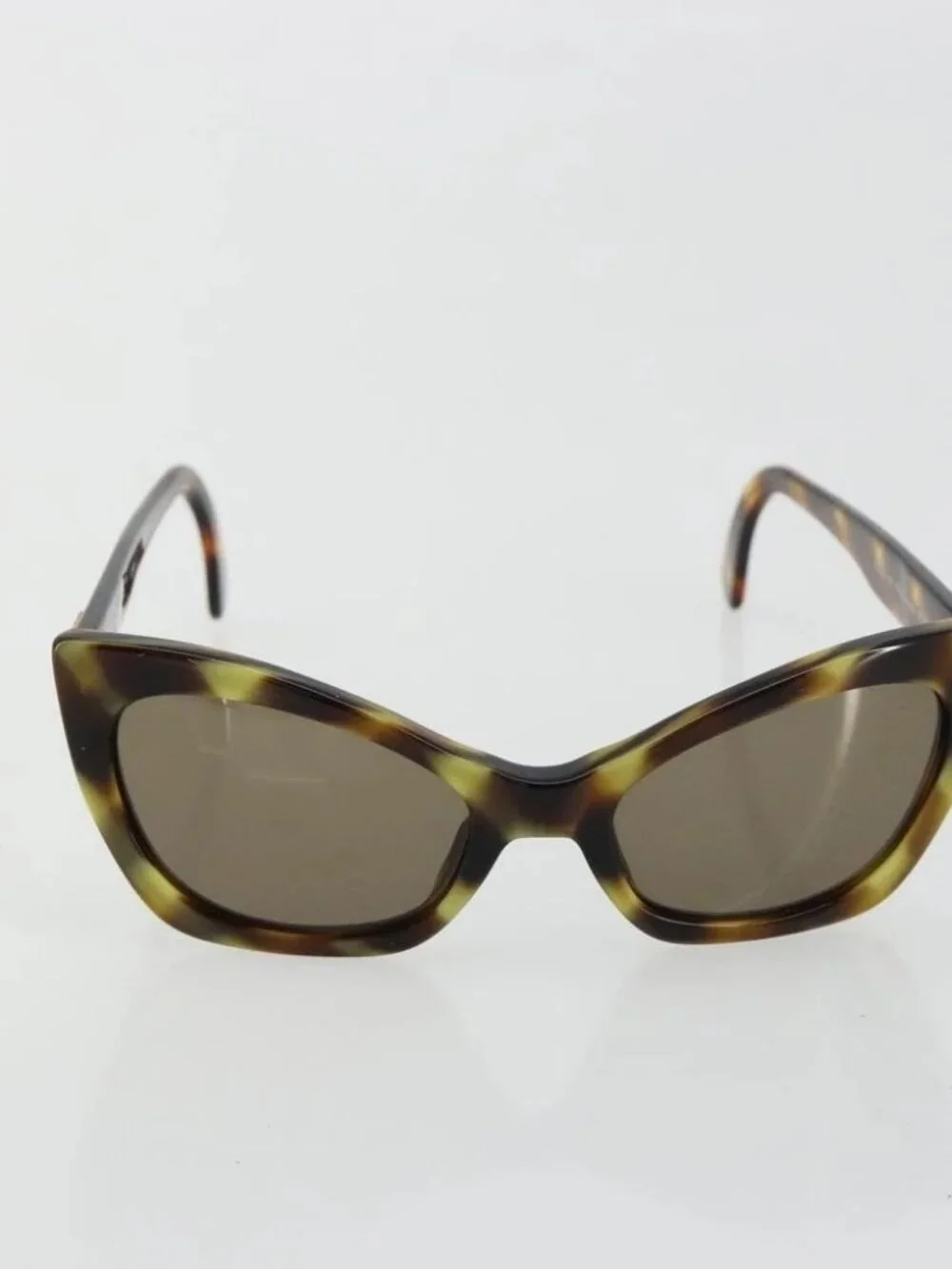 CHANEL brand	chanel color	brown